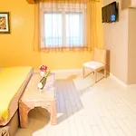 Bed & Breakfast Champagne Et D'hotes Pierre Trichet 3*