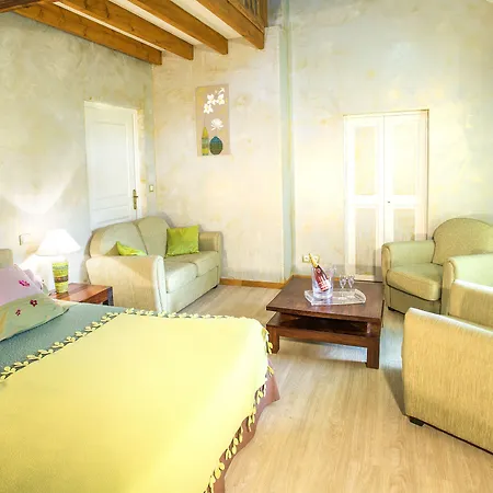 Champagne Et D'hotes Pierre Trichet 3*