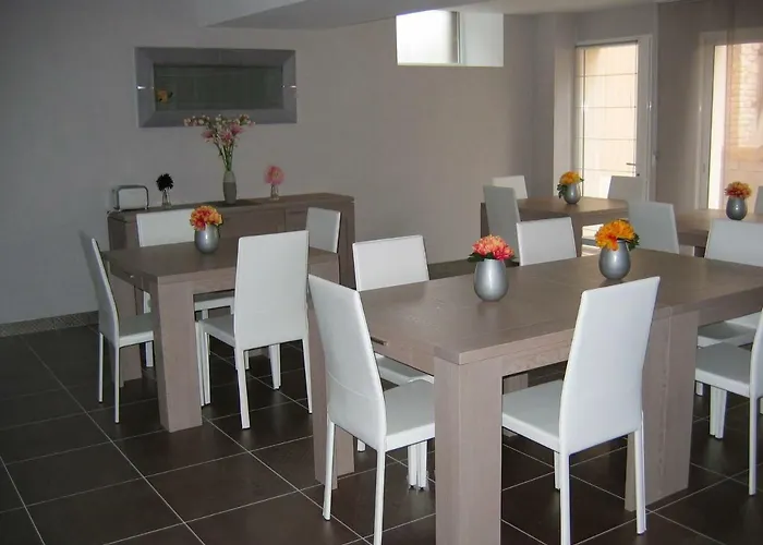 Champagne Et D'hotes Pierre Trichet Trois-Puits